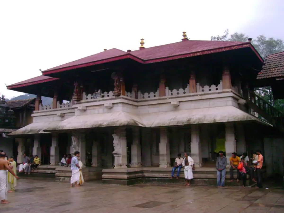 Kollur Mookambika Temple - Tempo Traveller Mangalore