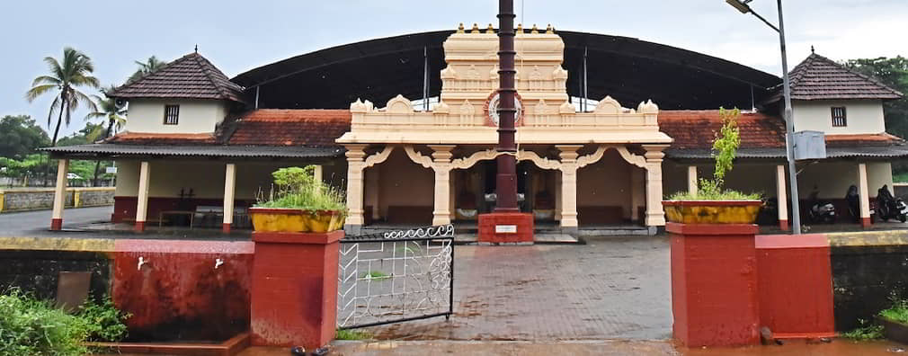 Uchila Shree Mahalakshmi Temple - Tempo Traveller Mangalore